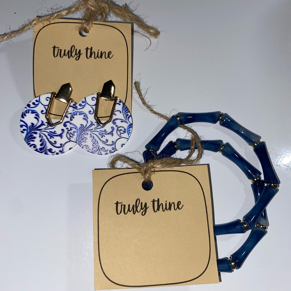 Blue and White Floral Earrings and BraceletsSet Jewelry
